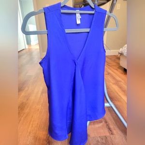 Blue V-neck flowy dress top